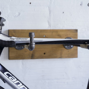 Burlap Iron Pipe Bicycle Wall Display